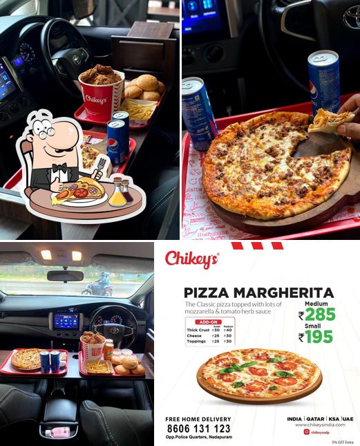 Order pizza at Chikeys Nadapuram