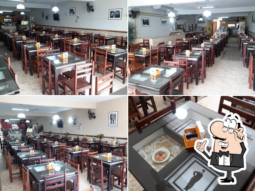 Veja imagens do interior do Restaurante Chapplin's