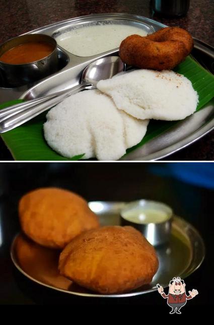 Hotel Ananda bhavana, Praneeth Caterers (Veg)