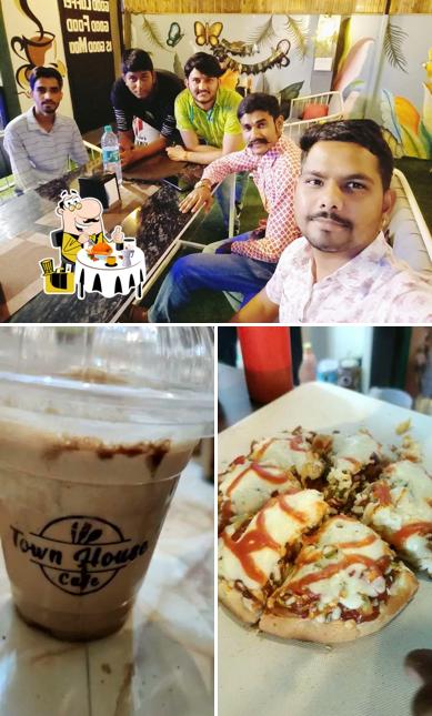 The image of TownHouse Cafe & rooftop restaurant’s food and beverage