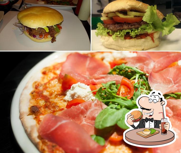 Prenditi un hamburger a Diff Sociobar · Bistro · Scène