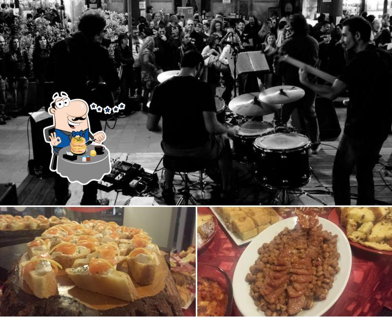La foto della cibo e interni di City Bar
