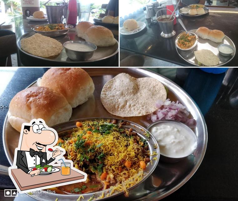 Food at Galande Hotel pure veg (Akluj Kr )
