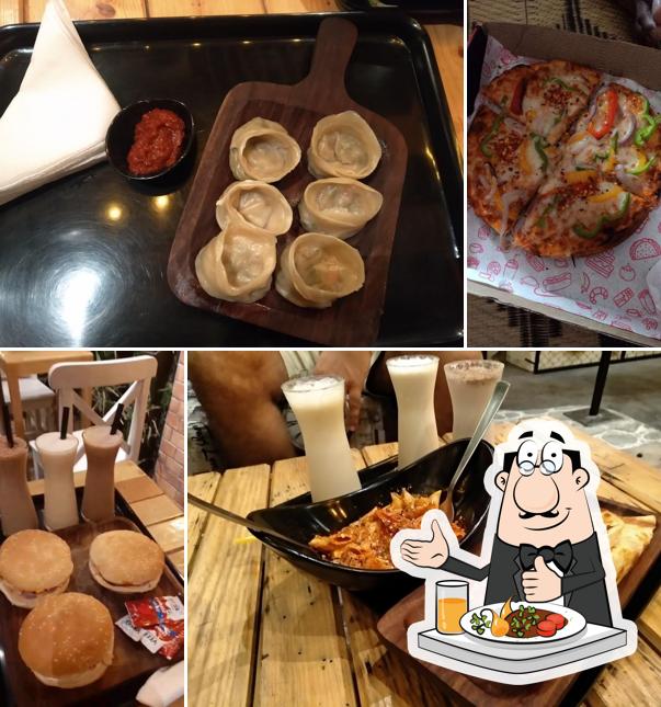 Food at Ginni Buns