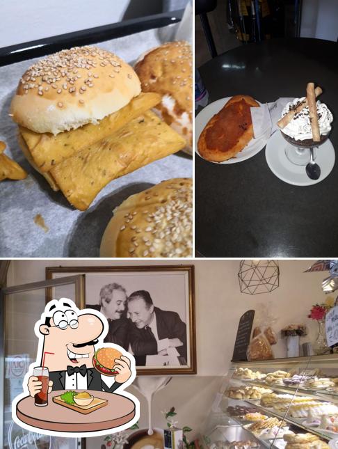 Prova un hamburger a Pasticceria Conca d'Oro