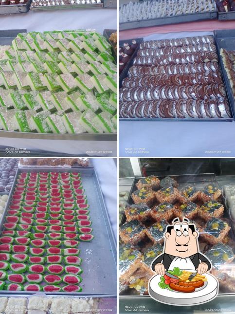Food at New haji Mansoor sweets shop