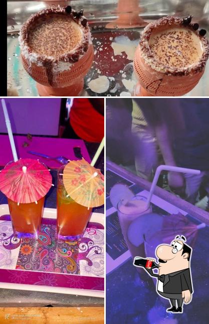The picture of drink and dessert at Friend's Resto & Cafe