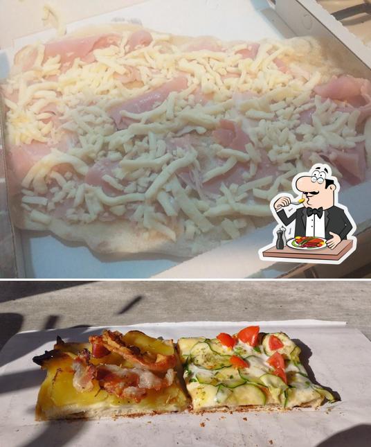 Cibo al Pinsum Pinsa Romana ( la vera pizza romana )