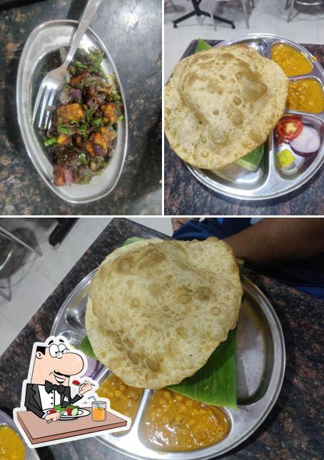 Food at Sree Akshya Bhavan pure veg hotel