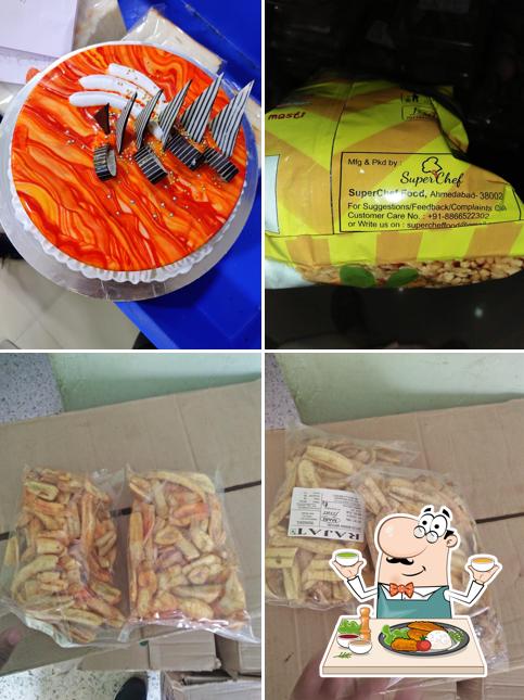 Food at TRUPTI BAKERY & SNACKS
