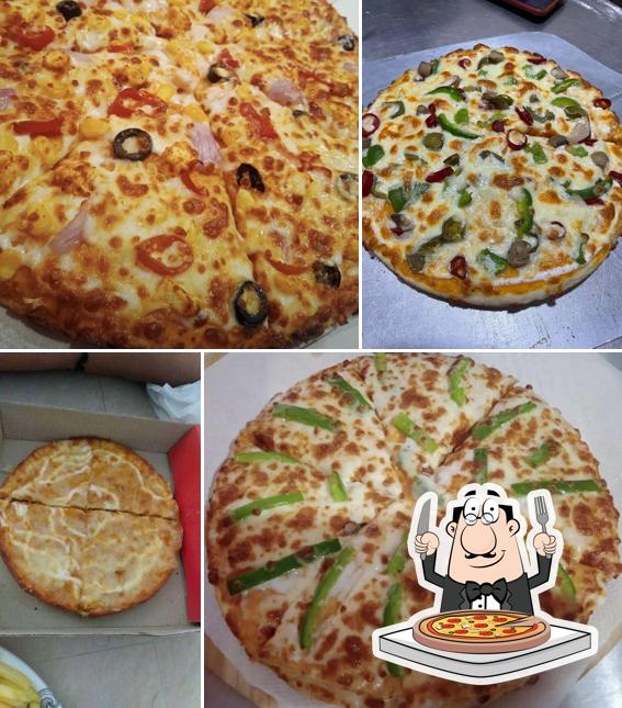 Pick pizza at VIP Pizza, Nikol