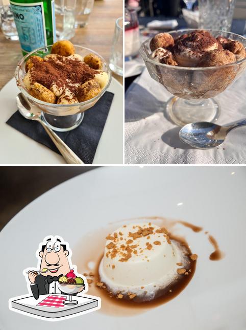 Mood Live Milano serve un'ampia varietà di dessert