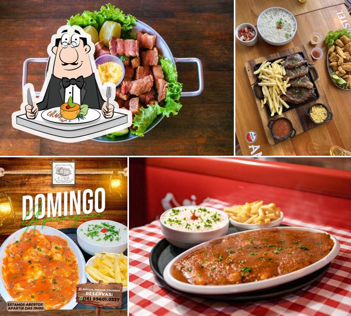 Platos en A Tuia - Parada Colonial