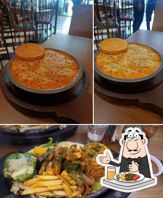 Meals at Pop Tate's Meadows Thane