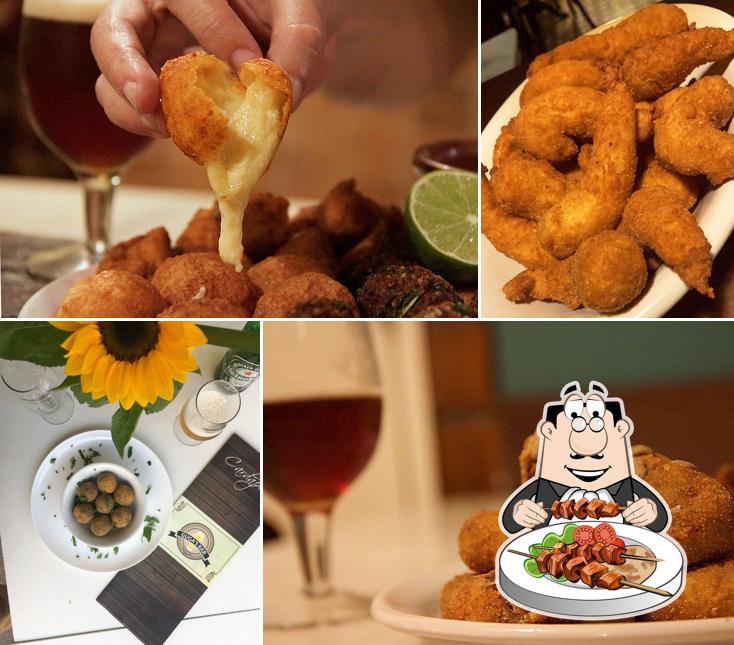 Platos en Guga's Bar