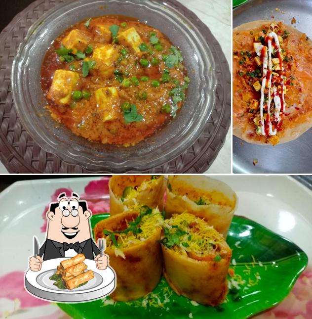 Spring rolls at Praangan Restaurant