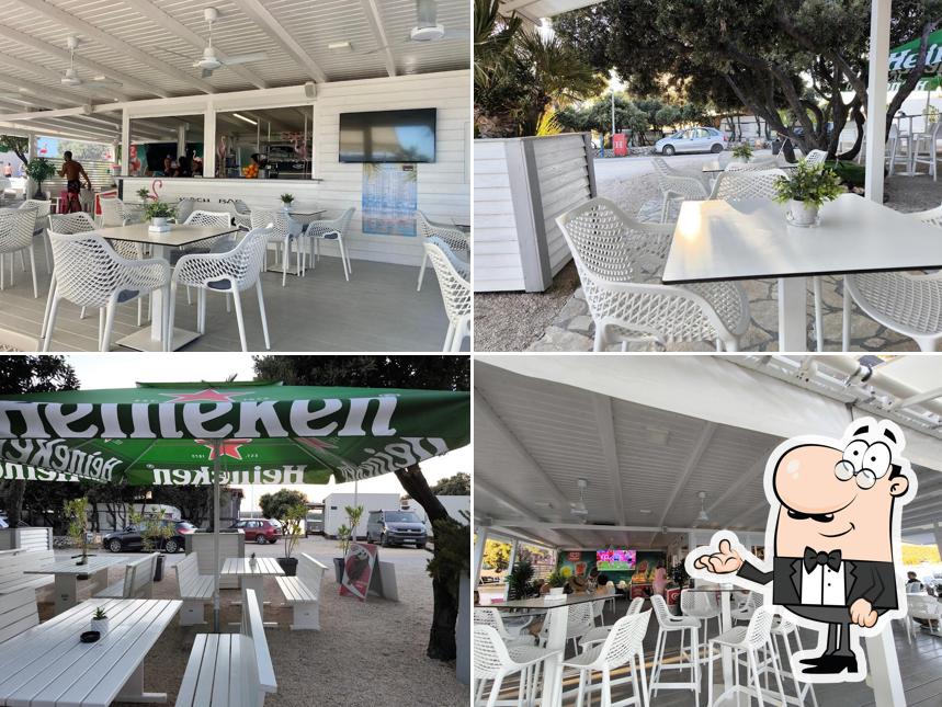 Dai un'occhiata agli interni di Beach bar Flamingo