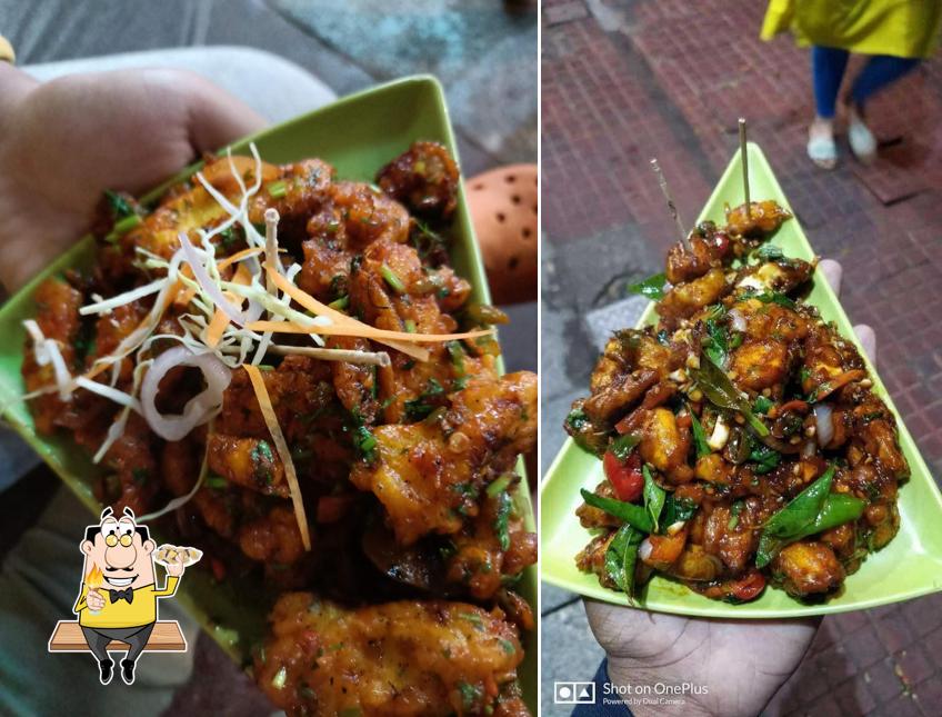 Try out seafood at Chinese Square