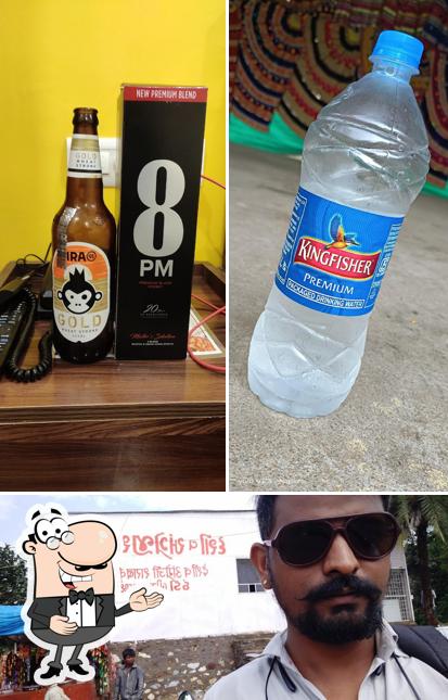 Look at the photo of English Wine And Beer Shop