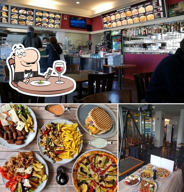 La foto della cibo e interni di Tram Point Pizza & Kebab