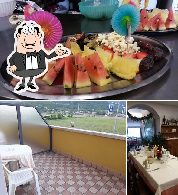 Tra le varie cose da Villa Eva albergo ristorante si possono trovare la interni e cibo