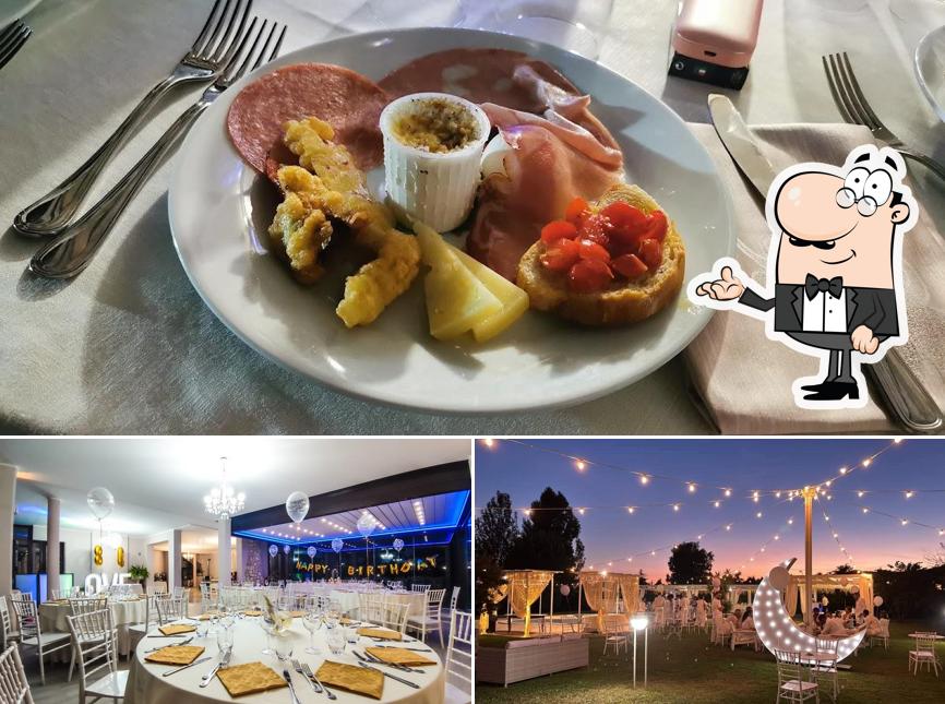 La interni e cibo del ristorante