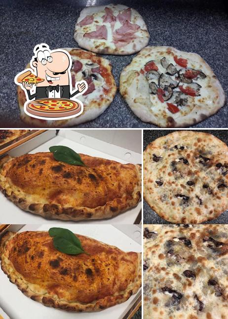 Ordina tra le molte varianti di pizza