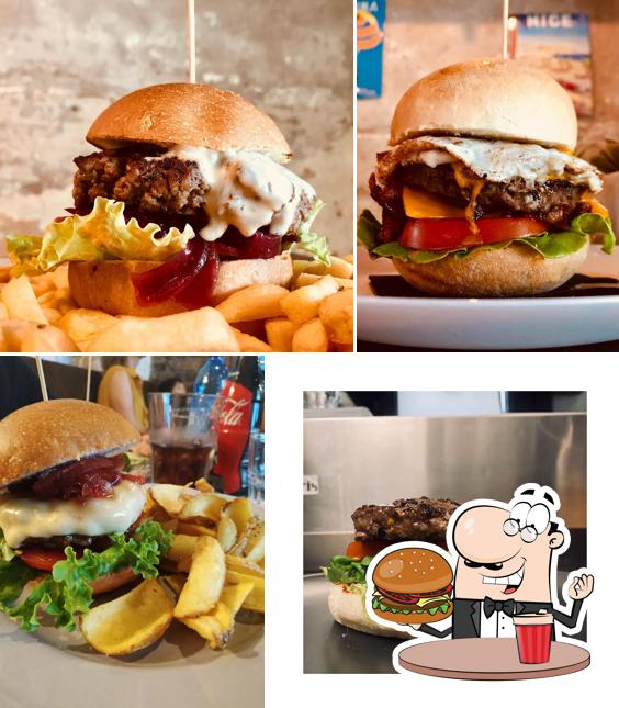 Prova un hamburger a A casa di Amici