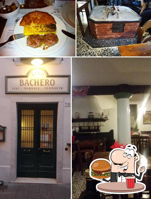 Ordina un hamburger a Al Bachero