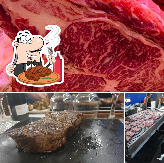 Prenditi i un pasto a base di carne a Domusteak - Racconti di carne