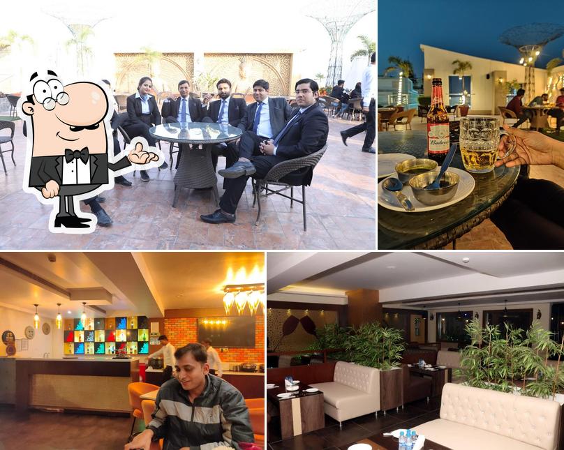 Check out how Cube Bar looks inside