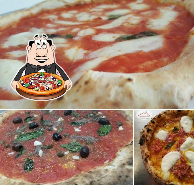 A Masaniello Pizzeria Etica Bologna, puoi prenderti una bella pizza
