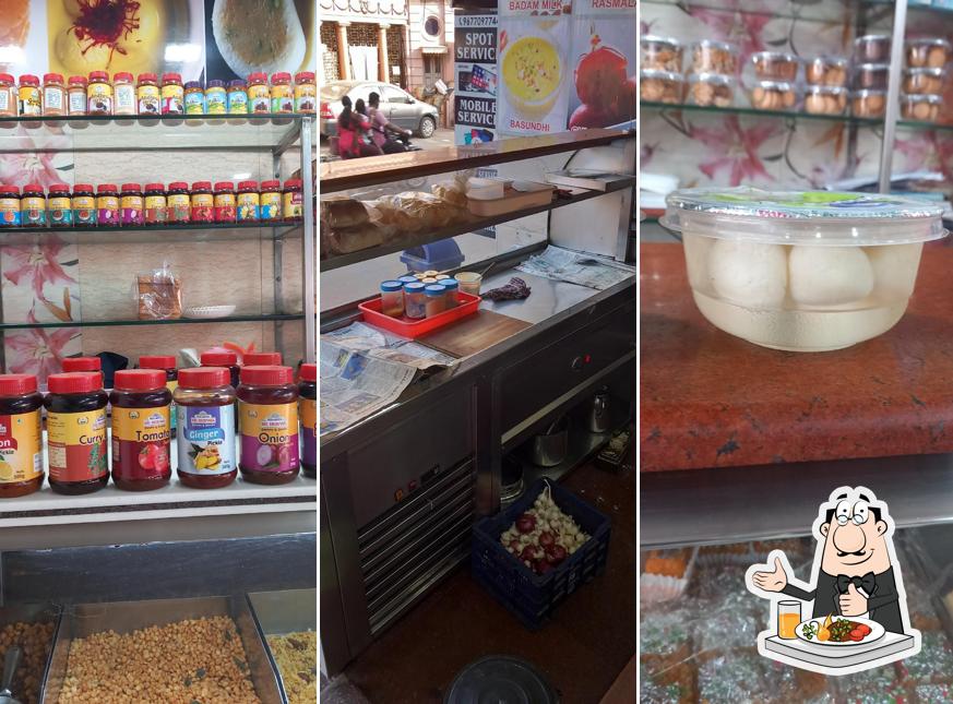 Meals at Perambur Sri Srinivasa Sweets & Snacks