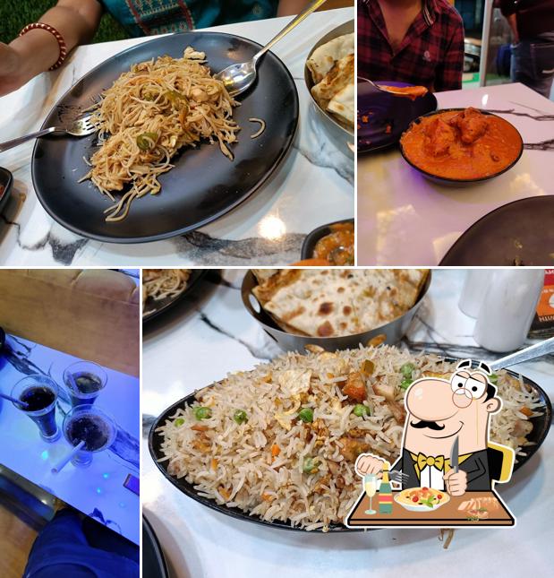 Pad thai at Paapi Pet
