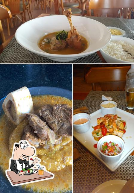 Comida em Soprano Restô