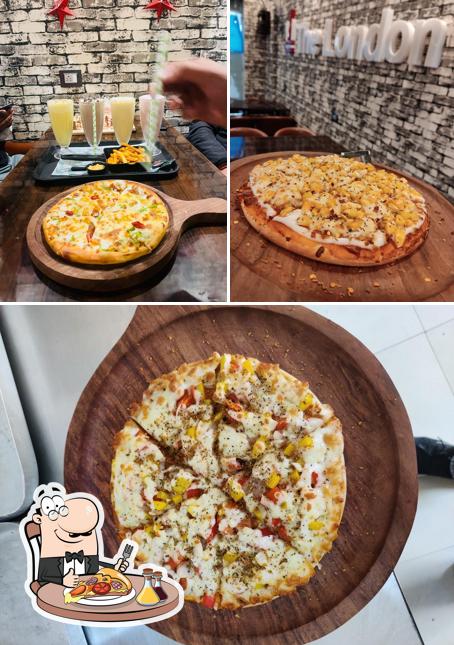 Get pizza at THE LONDON SHAKES & CAFE SONIPAT - Best Shakes Shop Fast Food Shop Cafe Shop Veg Pizza Shop in Sonipat