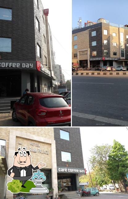Check out how Café Coffee Day looks outside