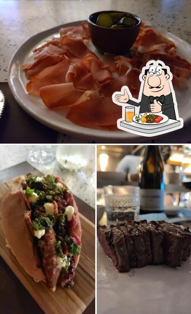 Comida em Elevado Bar