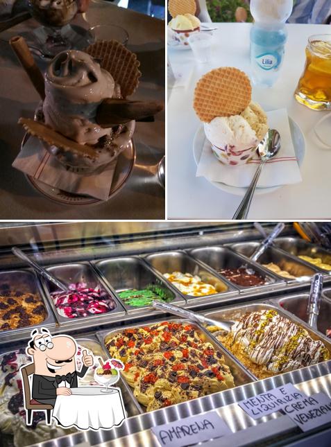 Bar Venezia - Golfo d’Oro Vasto offre un'ampia selezione di dolci