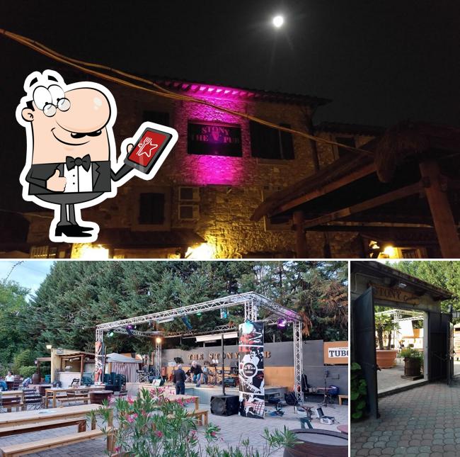 Gli esterni di The Stony Pub