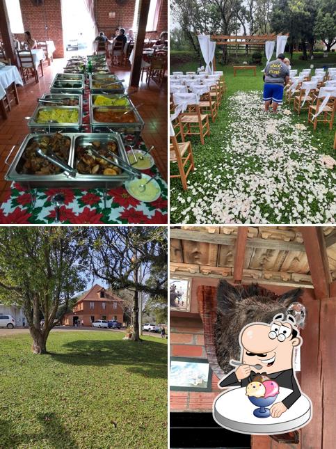 CASA CAMERA RISTORANTE serve uma seleção de sobremesas