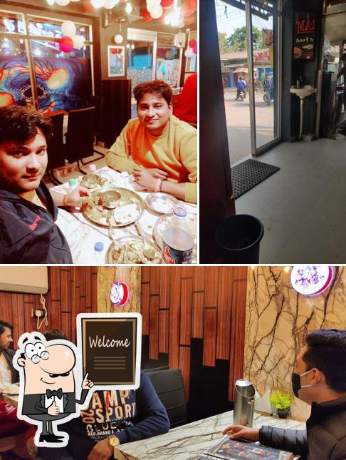 Here's a pic of SUNDRAM ROLL'S