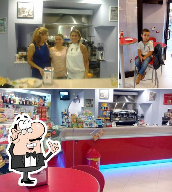 Siediti a un tavolo di Wine Bar Gran Plaza