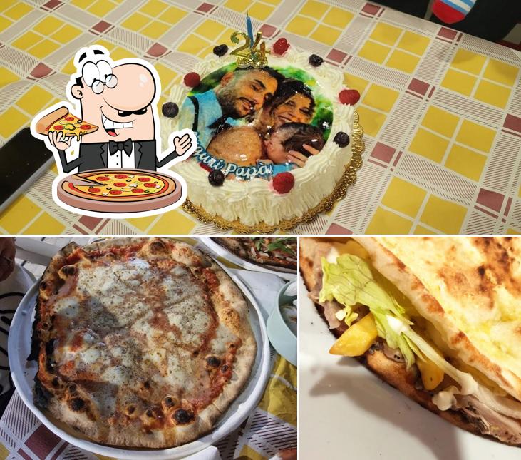 Scegli tra le svariate varianti di pizza