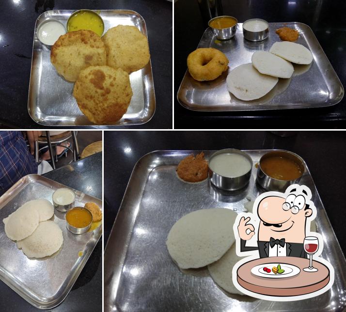 Idli at Hotel Lakshmi Nivas