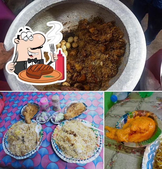 Try out meat dishes at Kolkata Arsanal Biriyani Centre