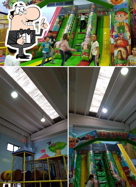Vedi la immagine di Centro Ricreativo, Pizzeria Parco Giochi Madagascar