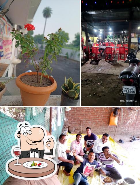 Among various things one can find food and exterior at Sanket Patil Varhadi Dhaba