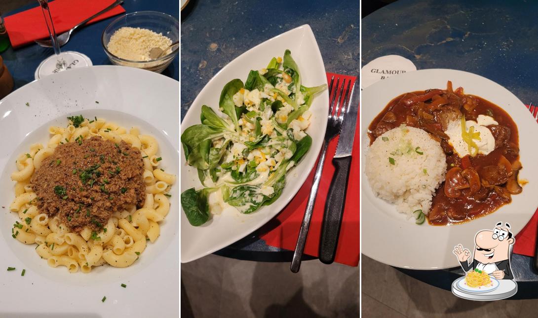 Spaghetti alla carbonara al Glamour Bar