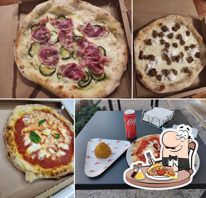 Ordina tra le svariate varianti di pizza